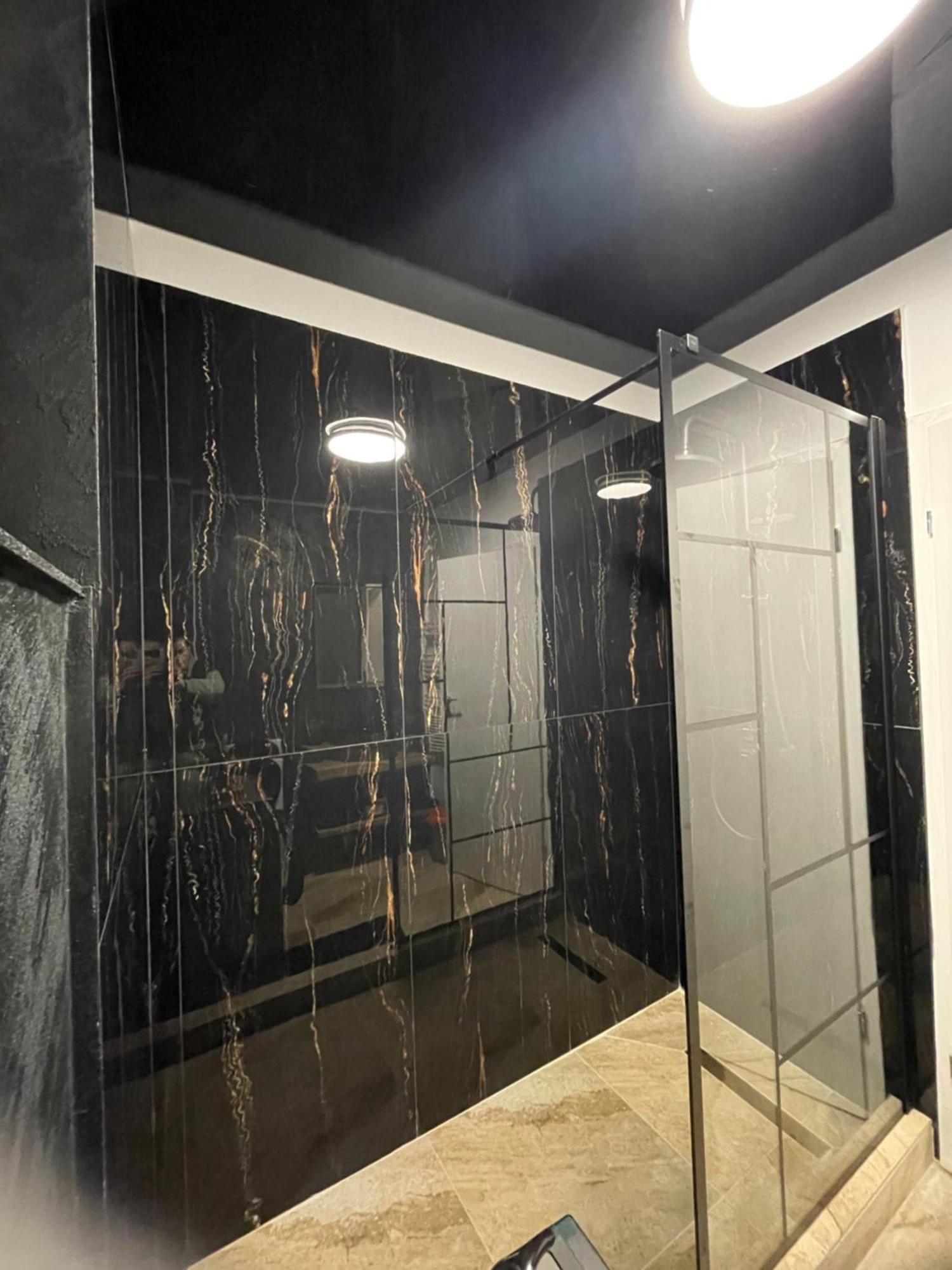 Adult Only Fantasy Room Bucharest Exterior photo